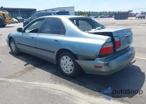 1996 Honda Accord Lx/Ex z USA, uszkodzony, nr VIN 1HGCD5631TA033556
